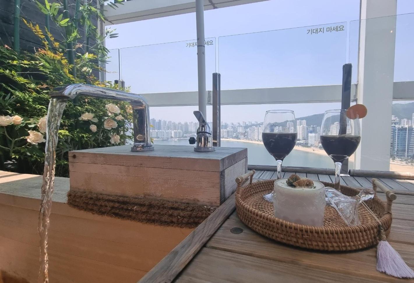 Gwanganli The Club Hotel Пусан Екстериор снимка